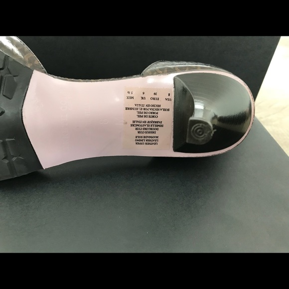 Kenneth Cole Pumps (Mid Heel Height) - Picture 7 of 8